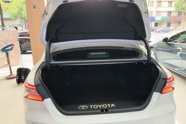 Used Toyota Camry 2023 2.5G Luxury Edition Trunk