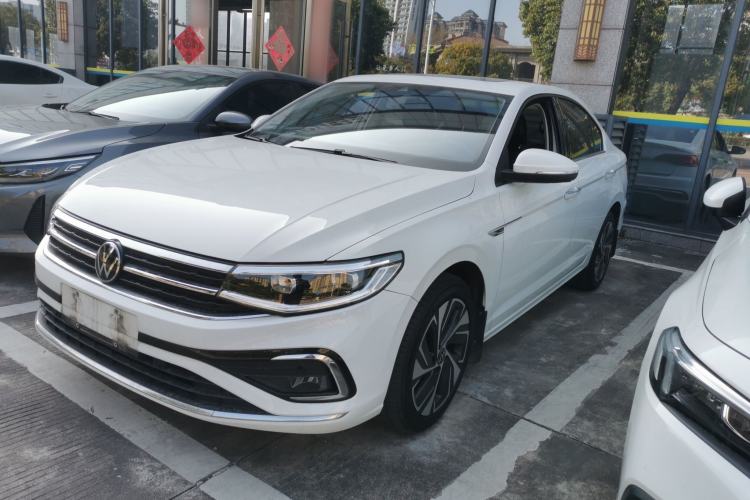 Used Volkswagen Bora 2023 300TSI DSG Prestige Edition