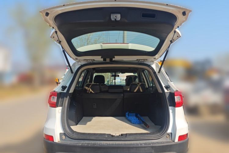 Used CHANGAN CS75 2014 2.0L Manual Luxury Version China IV Standard
