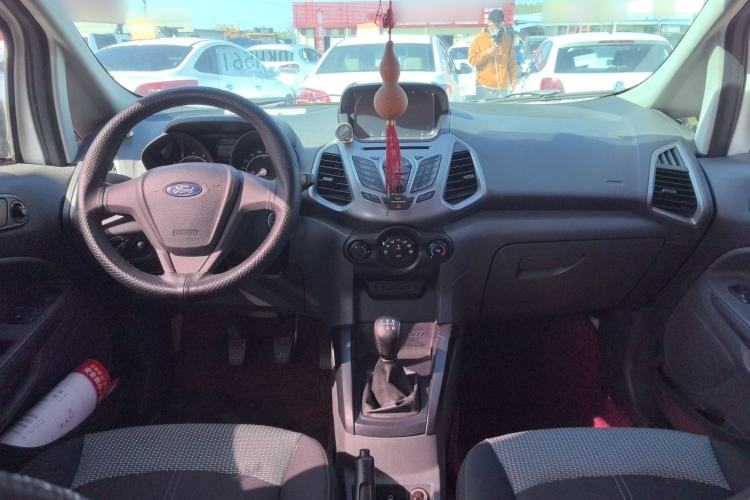 Used Ford EcoSport 2013 1.5L Manual Comfort Model Center Console