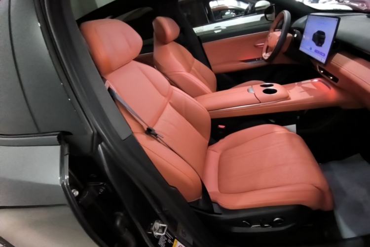 Used Deepal S07 2025 215Max Huawei Qiankun Intelligent Driving ADS SE Range-Extended Version