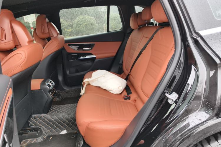 Used Mercedes-Benz GLC 2024 GLC 300 L 4MATIC Dynamic Edition 5-seater
