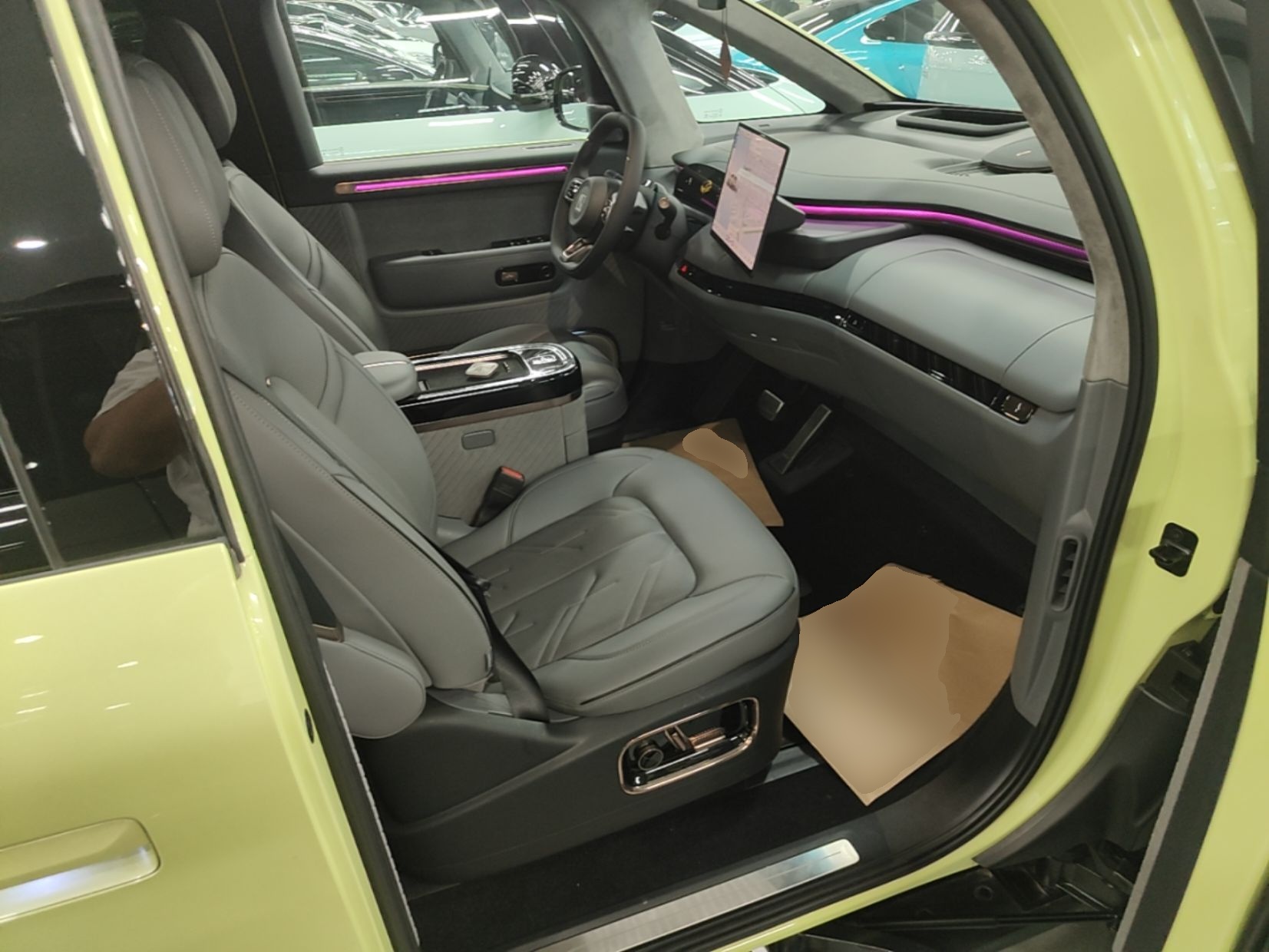 Zeekr MIX 2025 Intelligent Driving Version — снимка 19