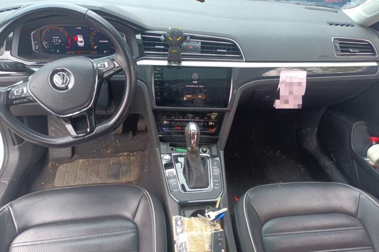 Used Volkswagen Lamando 2021 280TSI DSG Luxury Phantom Edition