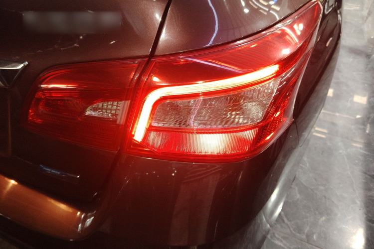 Used Nissan Sylphy 2016 1.6 XL CVT Deluxe Edition Right Rear Taillight