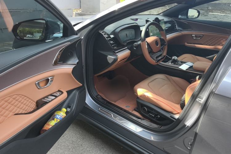 Used BYD Han 2022 DM-p 202km Four-Wheel Drive Flagship Model
