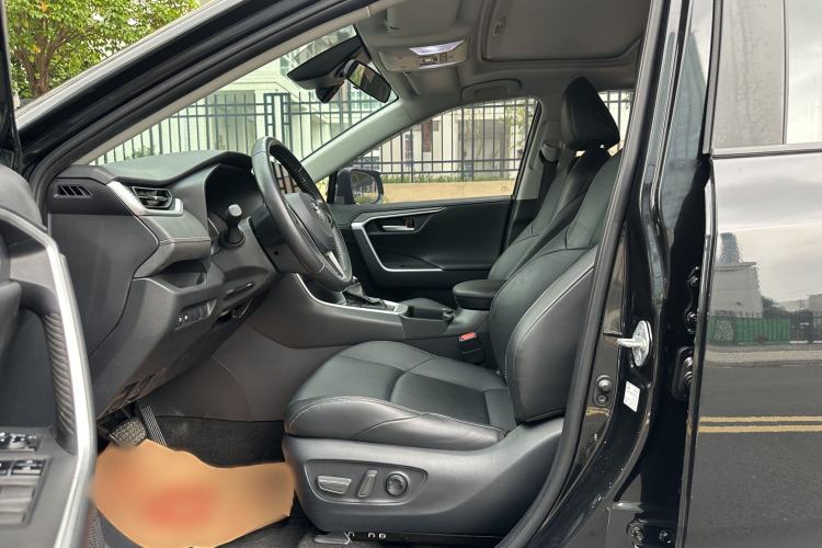 Used Toyota Wildlander 2023 2.0L CVT Two-Wheel Drive Urban Edition