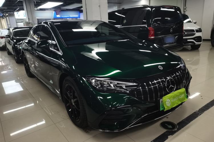 Used Mercedes-Benz EQE 2022 350 Pioneer Edition Front Right 45 Deg