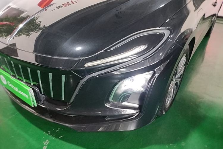 Used Hongqi E-QM5 2022 431 km Charge & Enjoy Edition