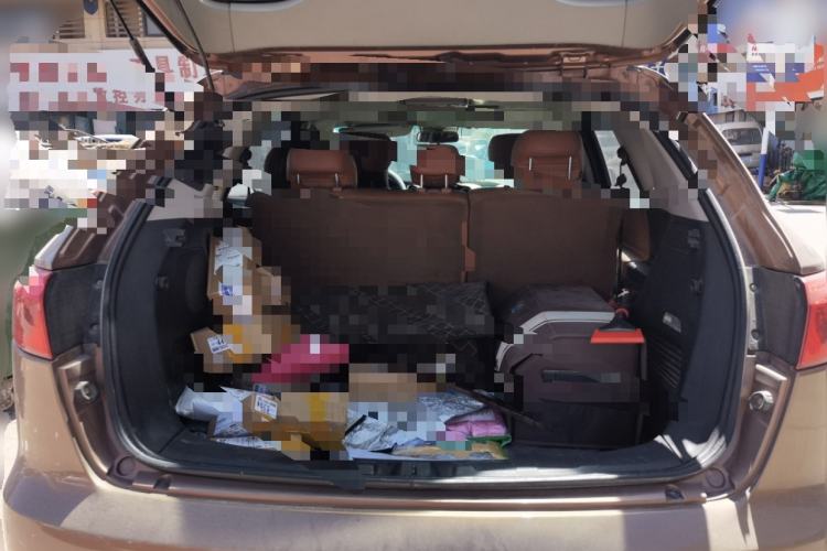 Used Luxgen Great 7 SUV 2013 Limited-Edition Sharp Edition 2.2T All-Wheel-Drive Prestige Model Trunk