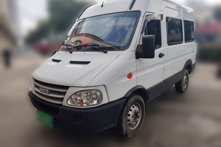 Used Iveco Power Daily 2017 2.5T Classic A32 Mid-Roof 6-7 Seater Bus 47Z5