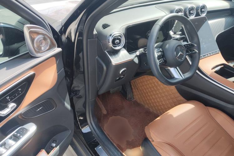 Used Mercedes-Benz GLC 2024 GLC 260 L 4MATIC Luxury Model 5 Seats