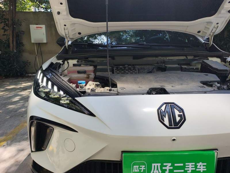 Used MG 4 EV 2022 520 km Flagship Edition — 32