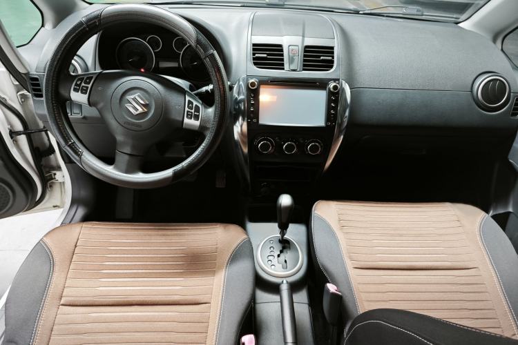 Used Suzuki SX4 2016 1.6L Automatic Classic Edition
