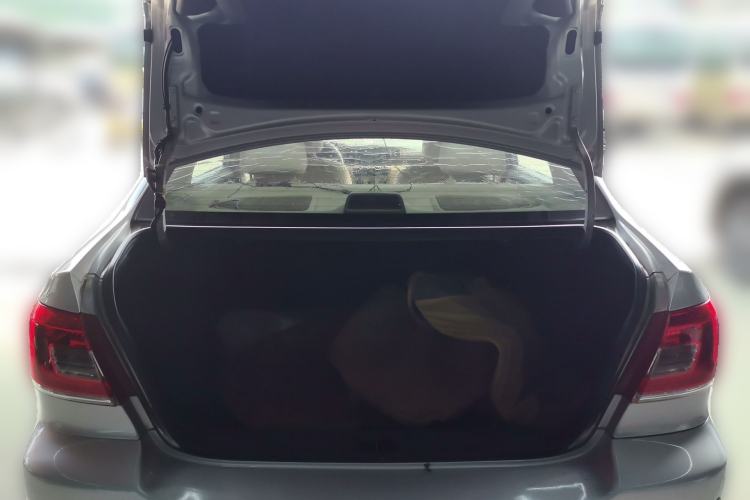 Used Toyota Corolla EX 2011 1.6L Manual Classic Edition Trunk