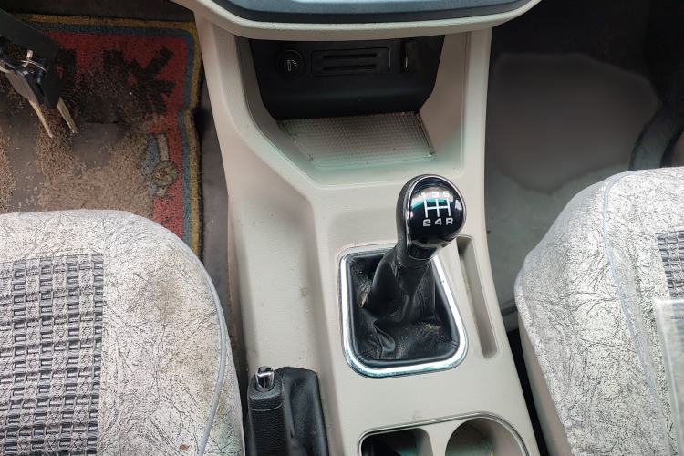 Used FORTHING Lingzhi 2019 M5L 1.6L 9-Seater Base Model China VI Standard