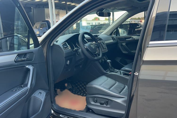 Used Volkswagen Tiguan L 2017 380TSI Automatic All-Wheel-Drive Luxury Edition