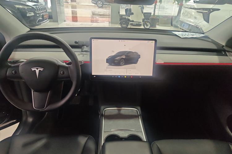 Used Tesla Model Y 2023 Long-Range All-Wheel-Drive Version