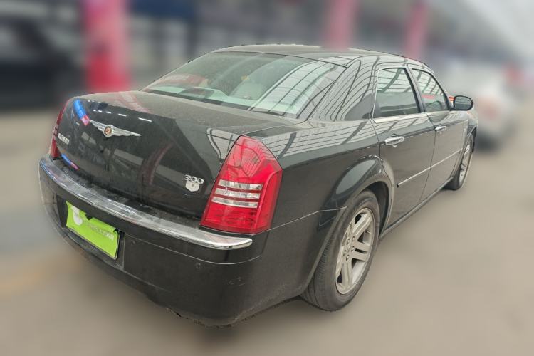 Used Chrysler 300C 2007 2.7L Business Edition Rear Right 45 Deg