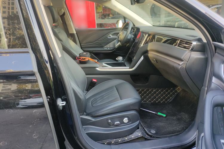 Used Hongqi HS7 PHEV 2024 2.0T PHEV Four-Wheel Drive Flagship Edition 6 Seats Right Front Seat