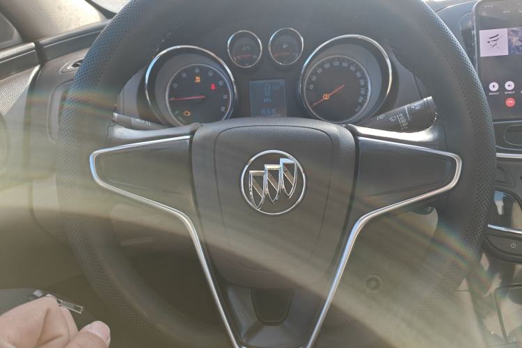 Used Buick Regal 2014 2.0L Leading Fashion Edition Steering Wheel