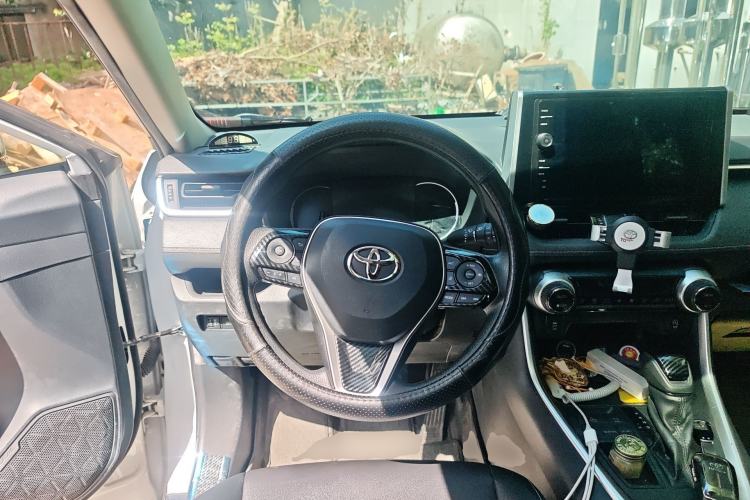 Used Toyota RAV4 2020 2.0L CVT Two-Wheel Drive Fashion Edition Steering Wheel