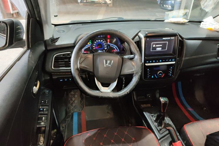 Used Luxgen S3 2016 1.6L Manual Luxury Model with Sunroof
