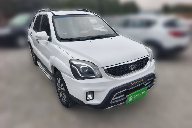 Used Kia Sportage 2013 2.0L Automatic Two-Wheel Drive GLS Trim Front Right 45 Deg