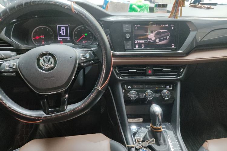 Used Volkswagen Tharu 2019 280TSI Two-Wheel Drive Luxury Version China VI Standard
