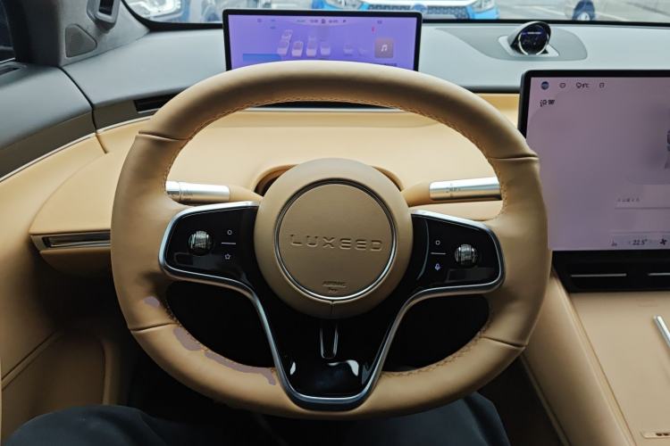 Used Hima Luxeed R7 2024 All-Electric 736 km Ultra