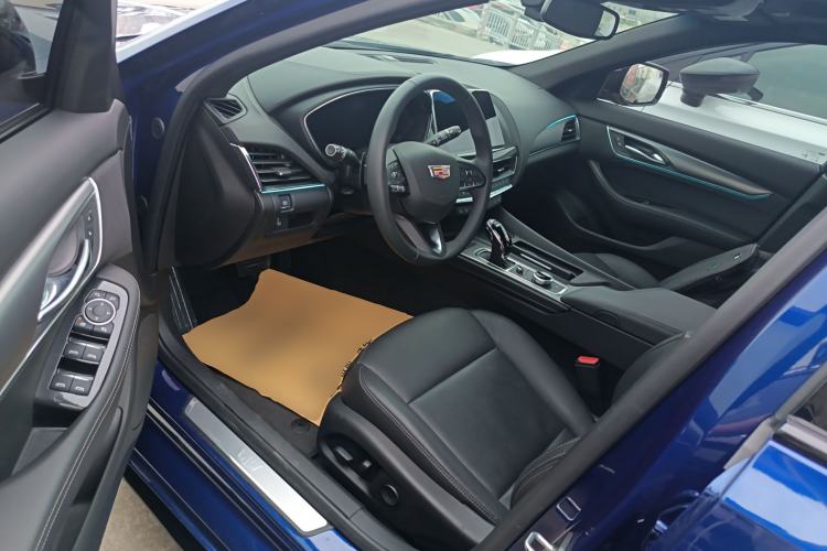 Used Cadillac CT5 2023 28T Luxury Edition (Standard Version) Left Front Seat