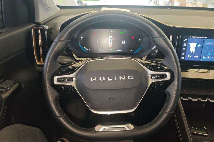 Used Wuling Xingyun 2023 2.0L DHT Flagship Edition
