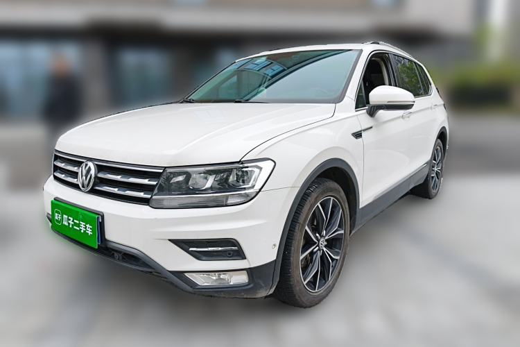 Used Volkswagen Tiguan L 2019 Revised 330TSI Automatic Two-Wheel Drive Smart & Luxury Edition China VI Standard