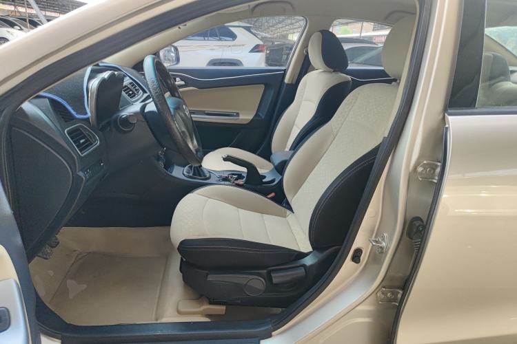 Used Haima Fumei 2014 M5 1.6L Manual Standard Model Left Front Seat