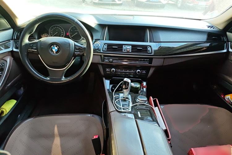 Used BMW 5 Series 2014 525Li Luxury Design Package