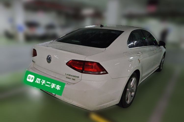 Used Volkswagen Lamando 2015 280TSI DSG Comfort Edition Rear Right 45 Deg