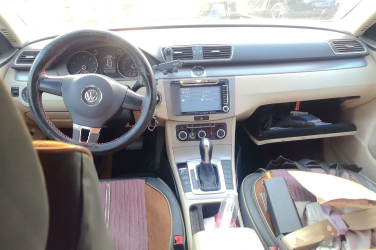 Used Volkswagen Magotan 2012 Revised 1.4 TSI Comfort Version Center Console