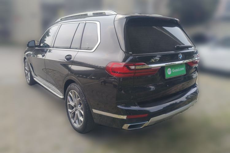 Used BMW X7 2020 xDrive40i Luxury Package with Premium Features
