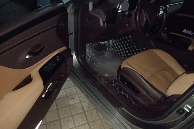 Used Lexus ES 2020 300h Premier Edition
