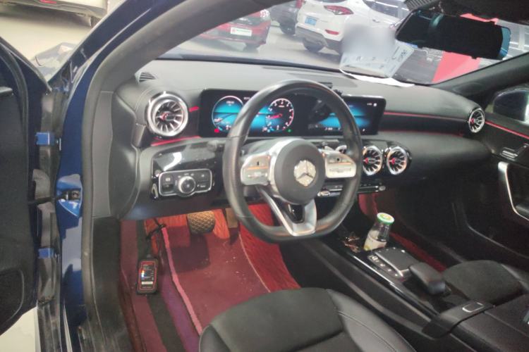 Used Mercedes-Benz A-Class 2021 A 200 L Sport Sedan Fashion Model
