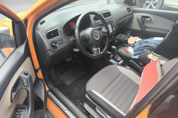 Used Volkswagen Polo 2012 1.6L Cross Polo Automatic Transmission Driver Seat