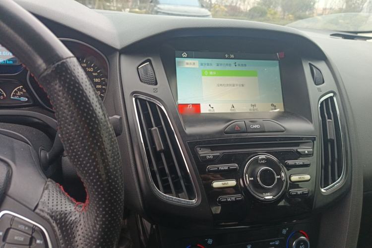 Used Ford Focus 2017 Sedan 1.6L Manual Fashion Edition Smart Drive Version
