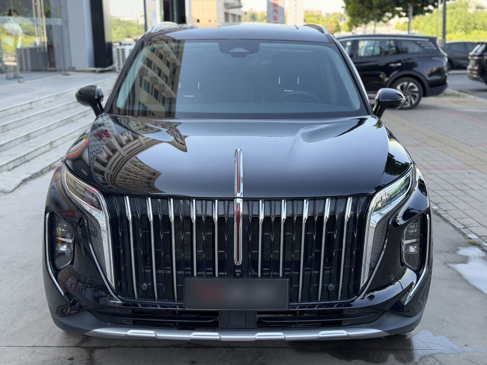 Hongqi HS7 PHEV 2024 2.0T PHEV Four-Wheel Drive Flagship Edition 6 Seats — снимка 12