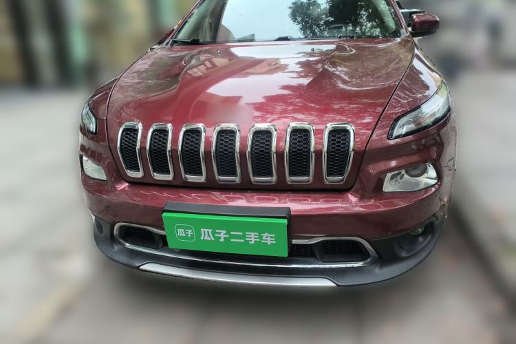 Used Jeep Cherokee 2017 2.0L Superior Edition