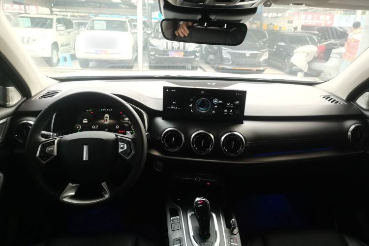 Used Wey VV6 2021 2.0T Two-Wheel Drive Smart Plus
