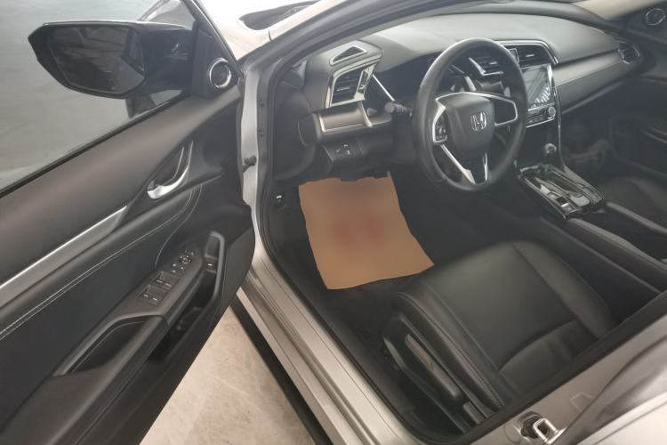 Used Honda Civic 2016 220TURBO CVT Luxury Edition