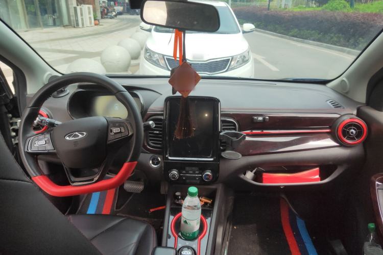 Used Chery QQ Little Ant 2023 251km True Love Edition Lithium Iron Phosphate Center Console