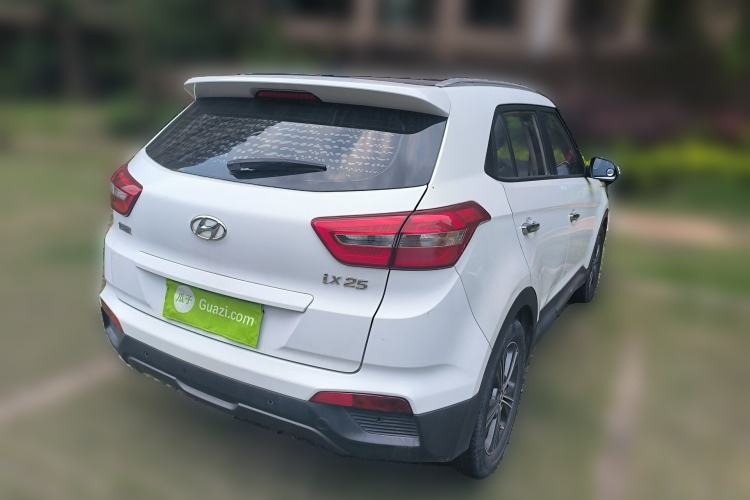 Used Hyundai ix25 2015 1.6L Automatic Two-Wheel-Drive Deluxe DLX Model Rear Right 45 Deg