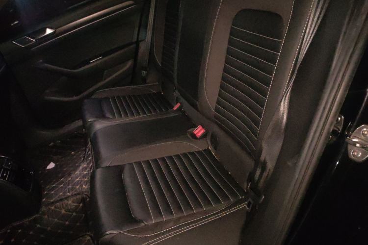 Used Volkswagen Magotan 2020 330TSI DSG Leading Model Left Rear Seat