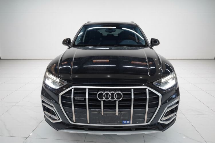 Used Audi Q5L 2023 40T Luxury Elegant Model Exterior 1